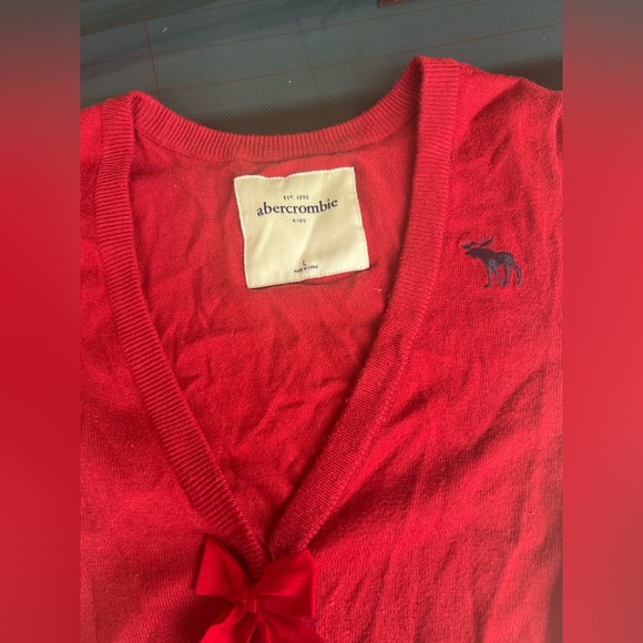 abercrombie red top - Picture 2 of 3